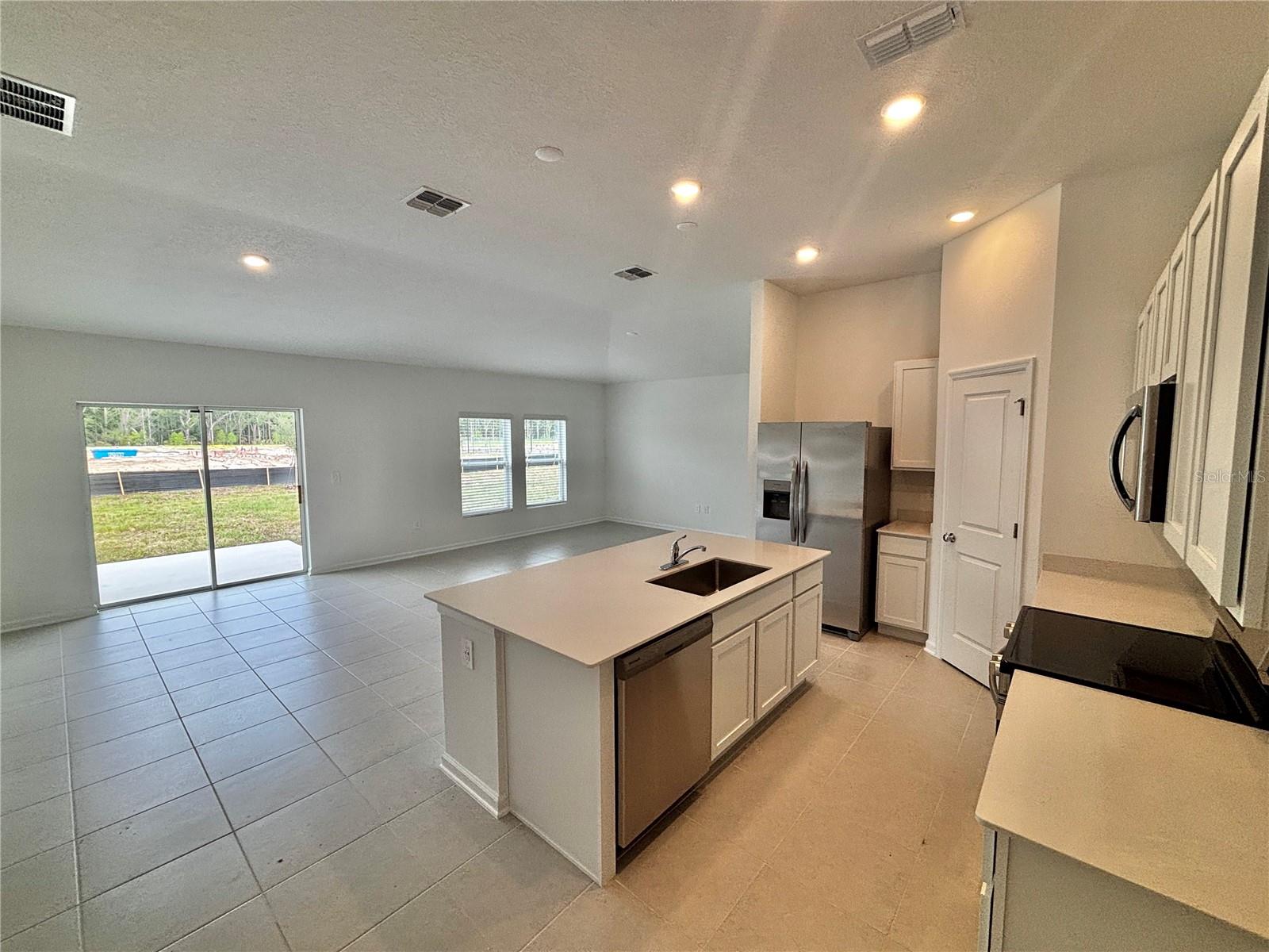Image 10 of 22 For 4735 Golden Knight Boulevard