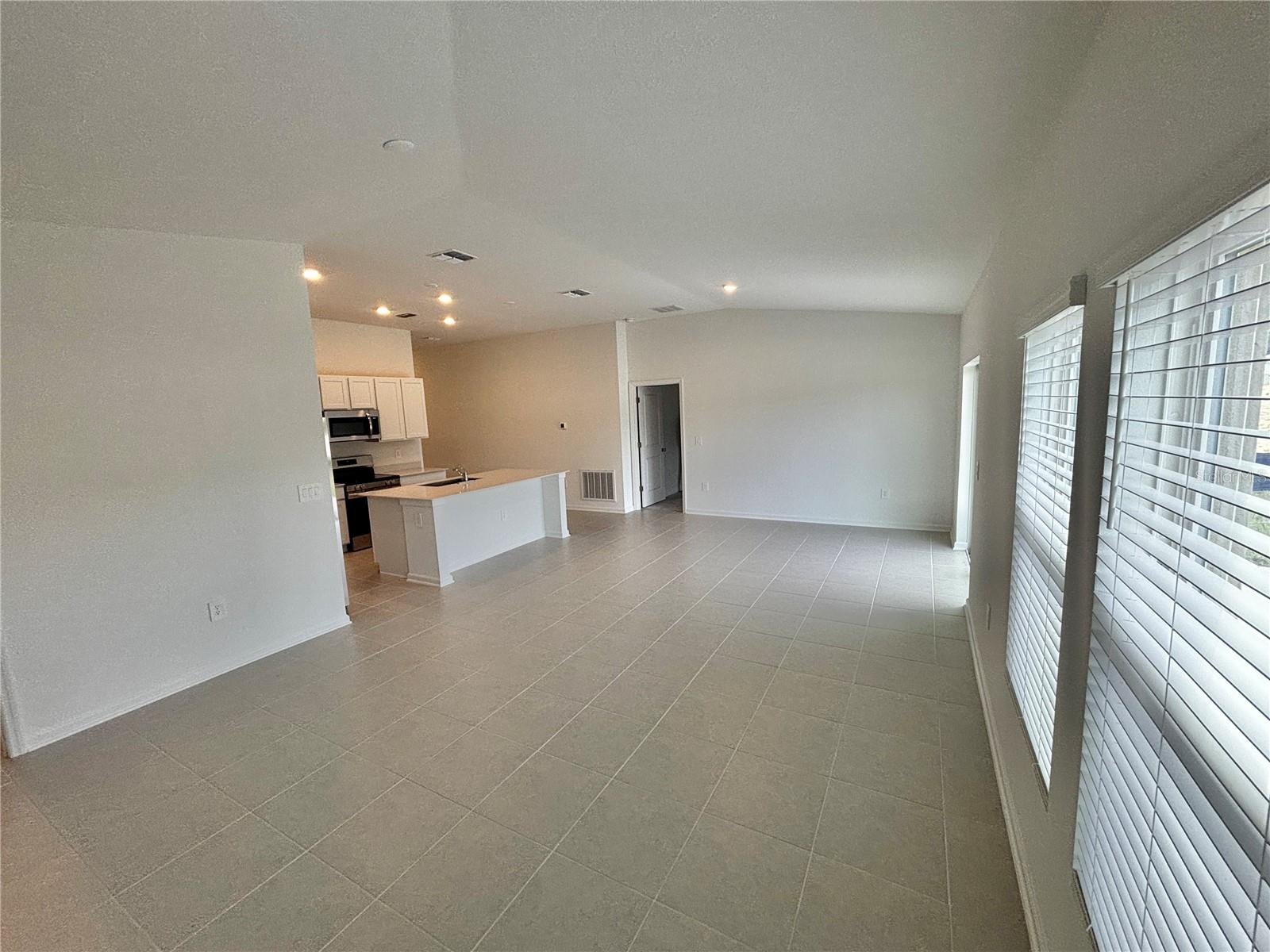 Image 9 of 22 For 4735 Golden Knight Boulevard