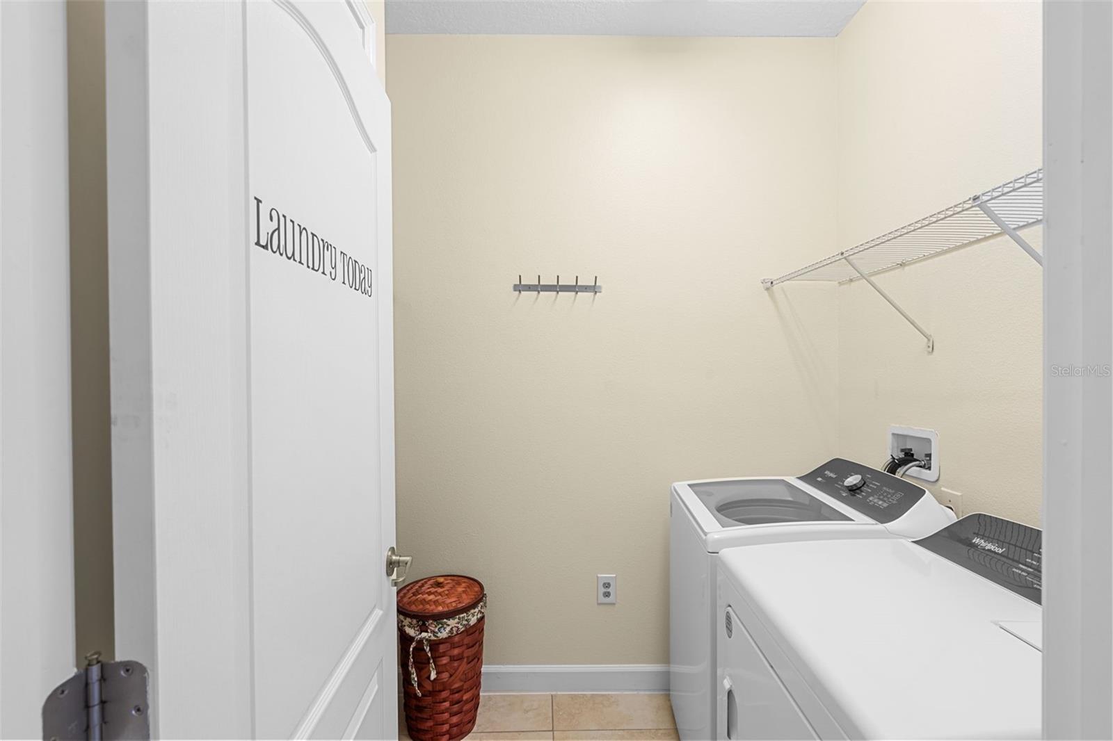 Image 21 of 27 For 2210 Romanum Drive