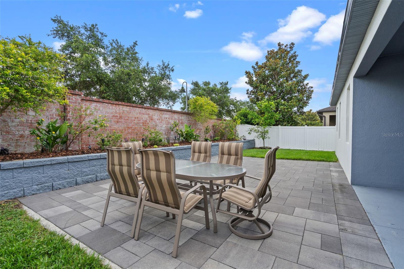 Image 23 of 27 For 2210 Romanum Drive