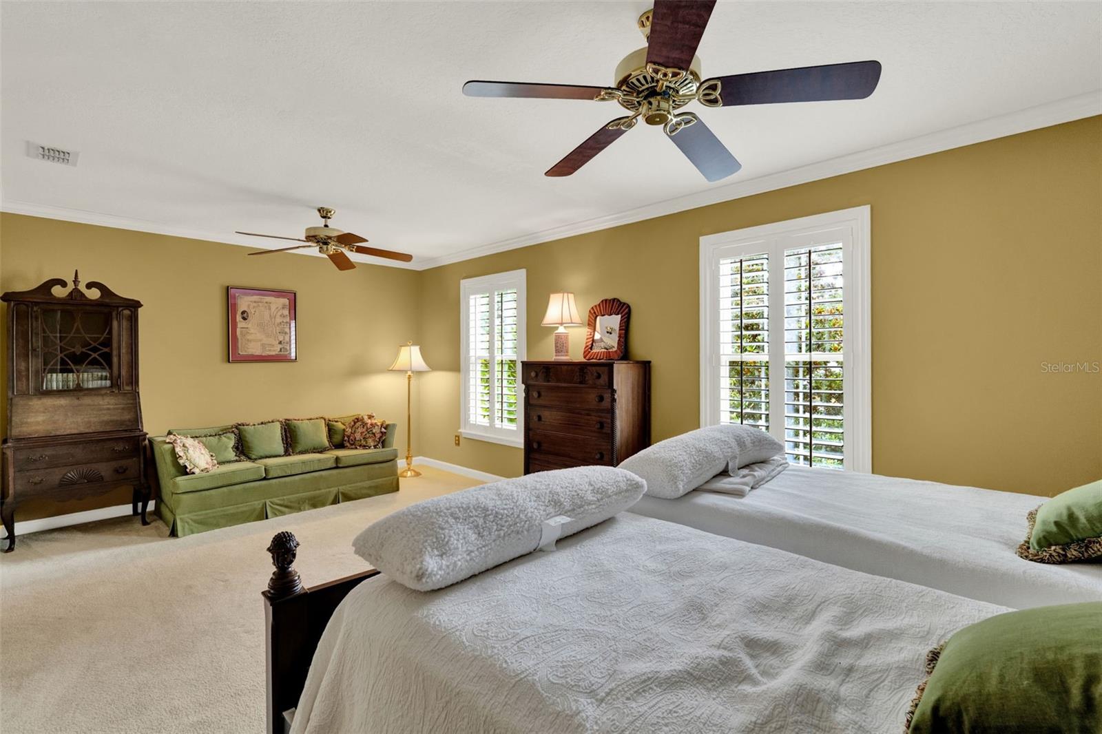 Image 29 of 42 For 991 Hawthorne Cove Court