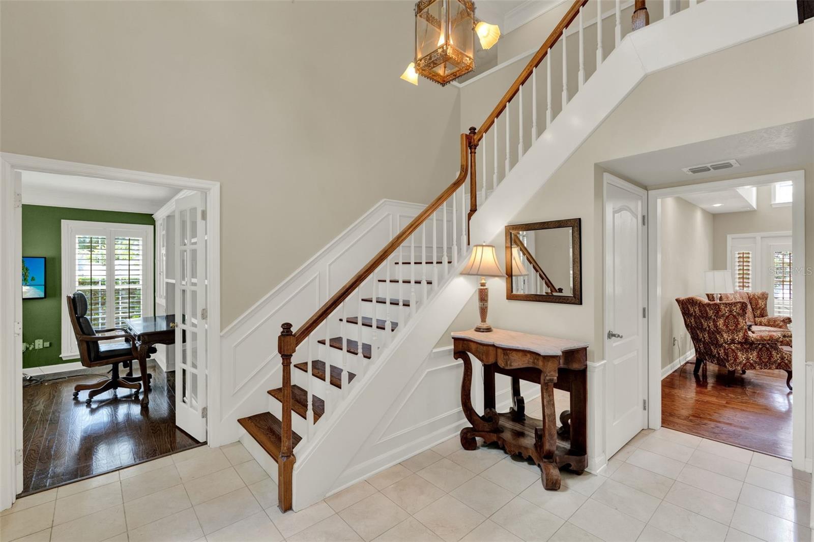 Image 8 of 42 For 991 Hawthorne Cove Court