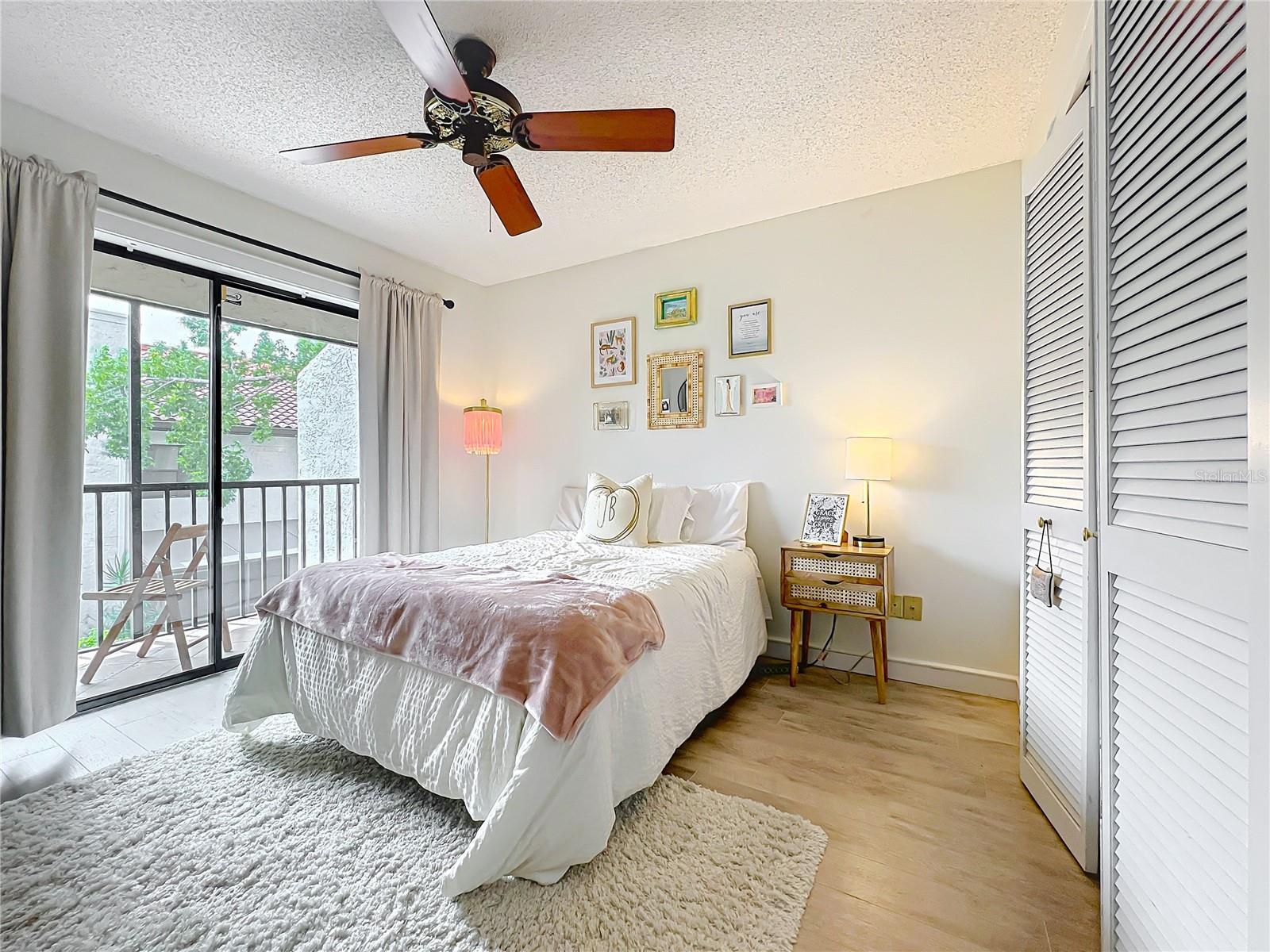 Image 18 of 24 For 260 Killarney Bay Court 6-6