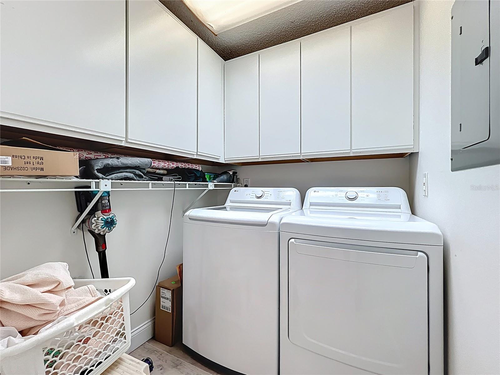 Image 19 of 24 For 260 Killarney Bay Court 6-6
