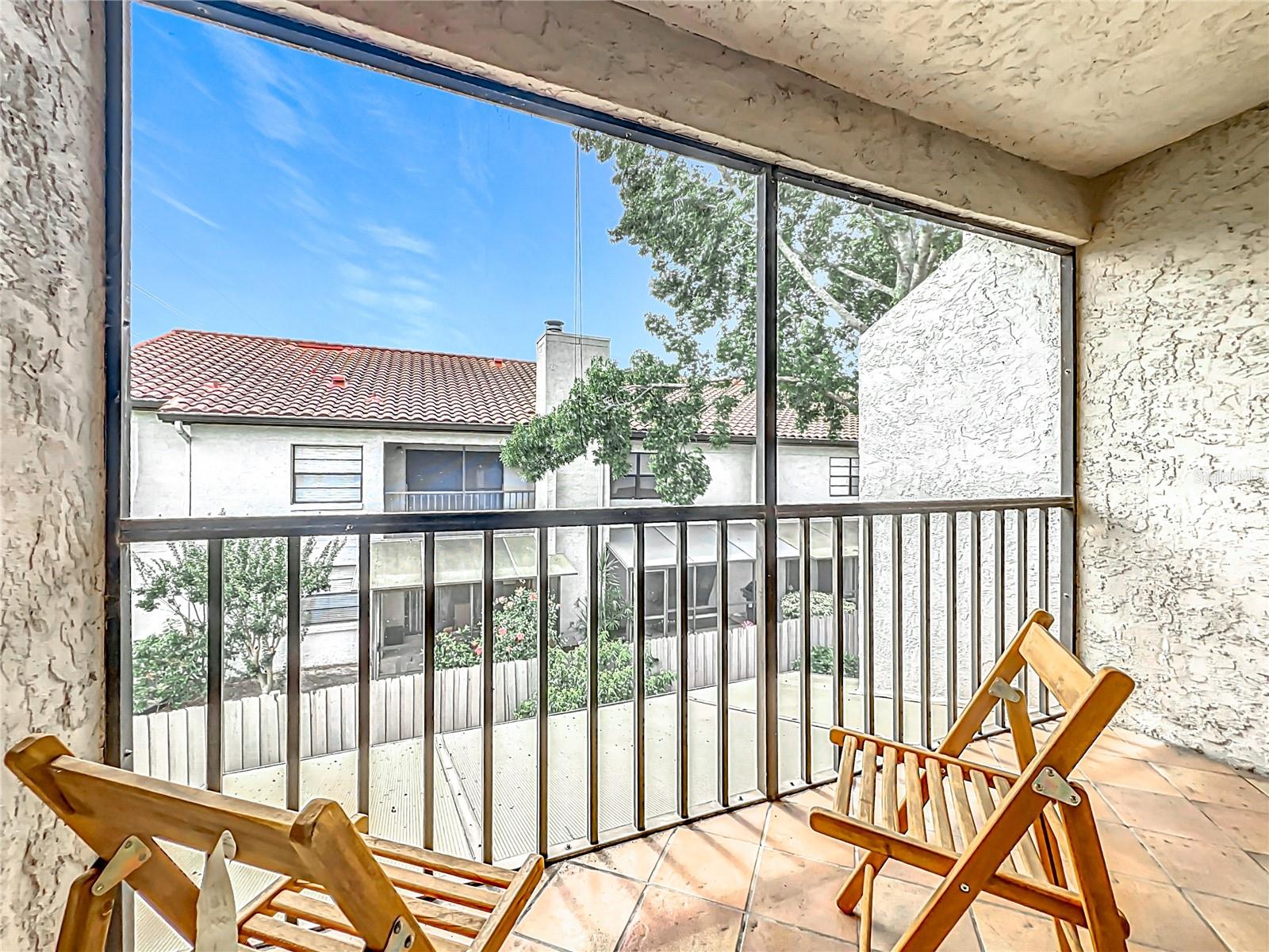 Image 21 of 24 For 260 Killarney Bay Court 6-6