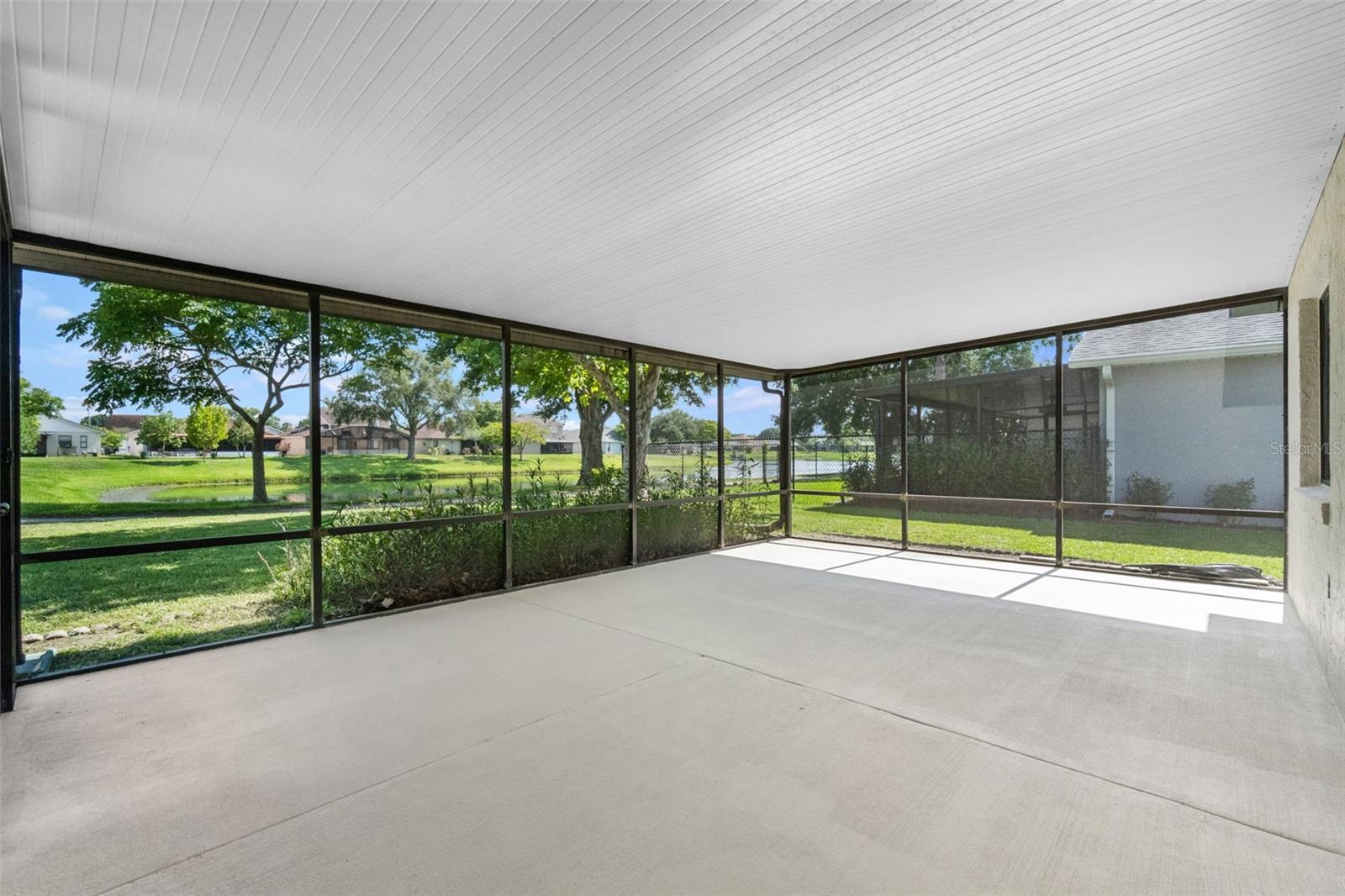Image 26 of 38 For 826 Long Bay Court