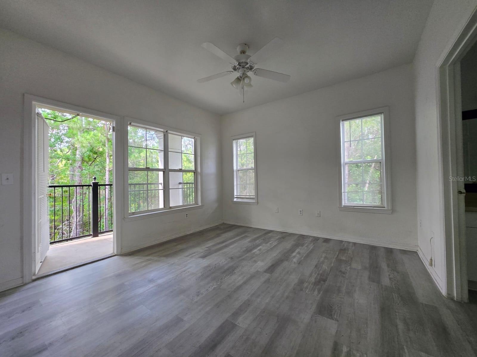 Image 2 of 4 For 3741 Conroy Road 2724
