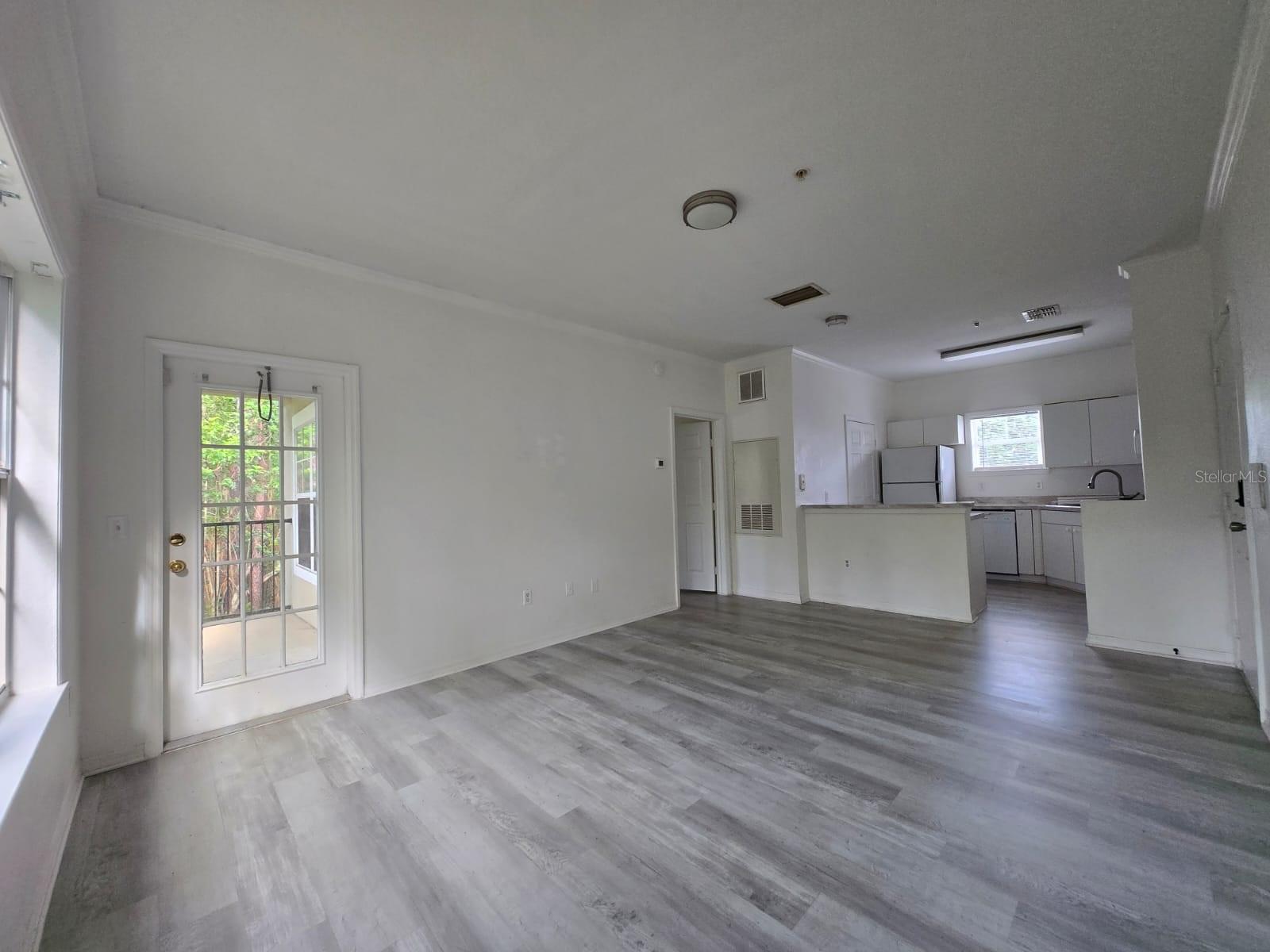 Image 4 of 4 For 3741 Conroy Road 2724
