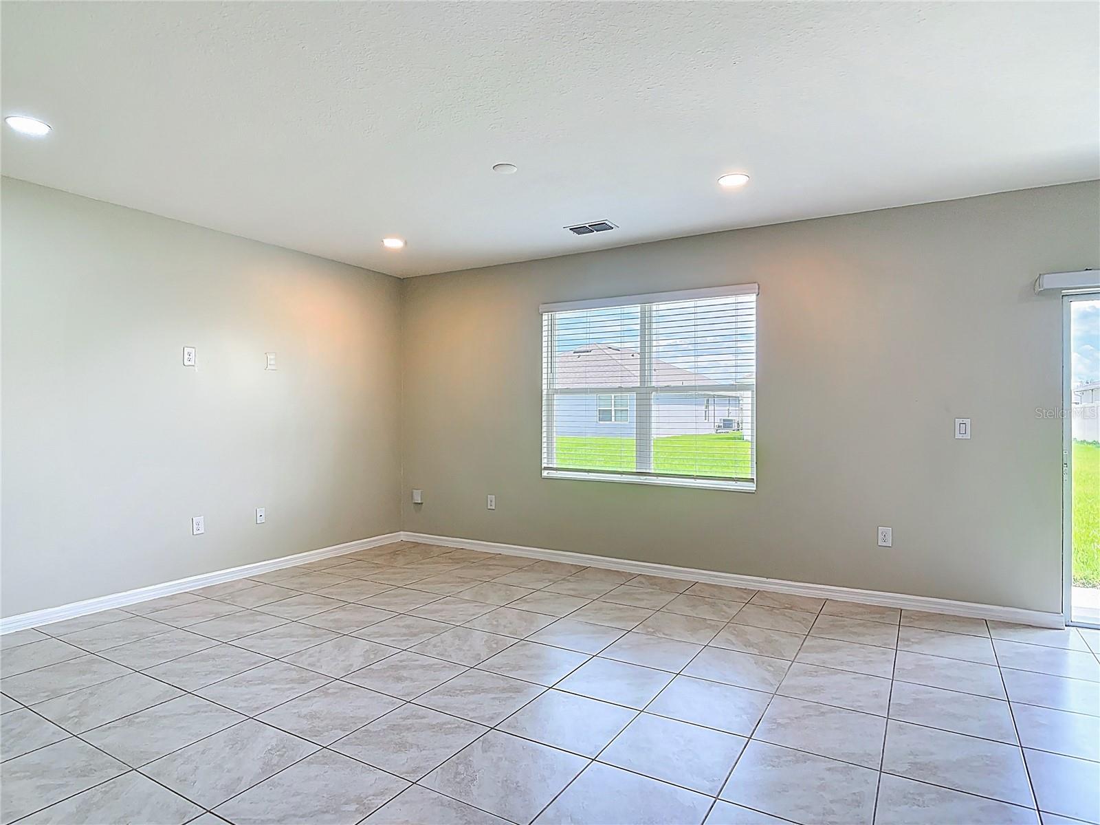 Image 15 of 59 For 3975 Silverstream Terrace