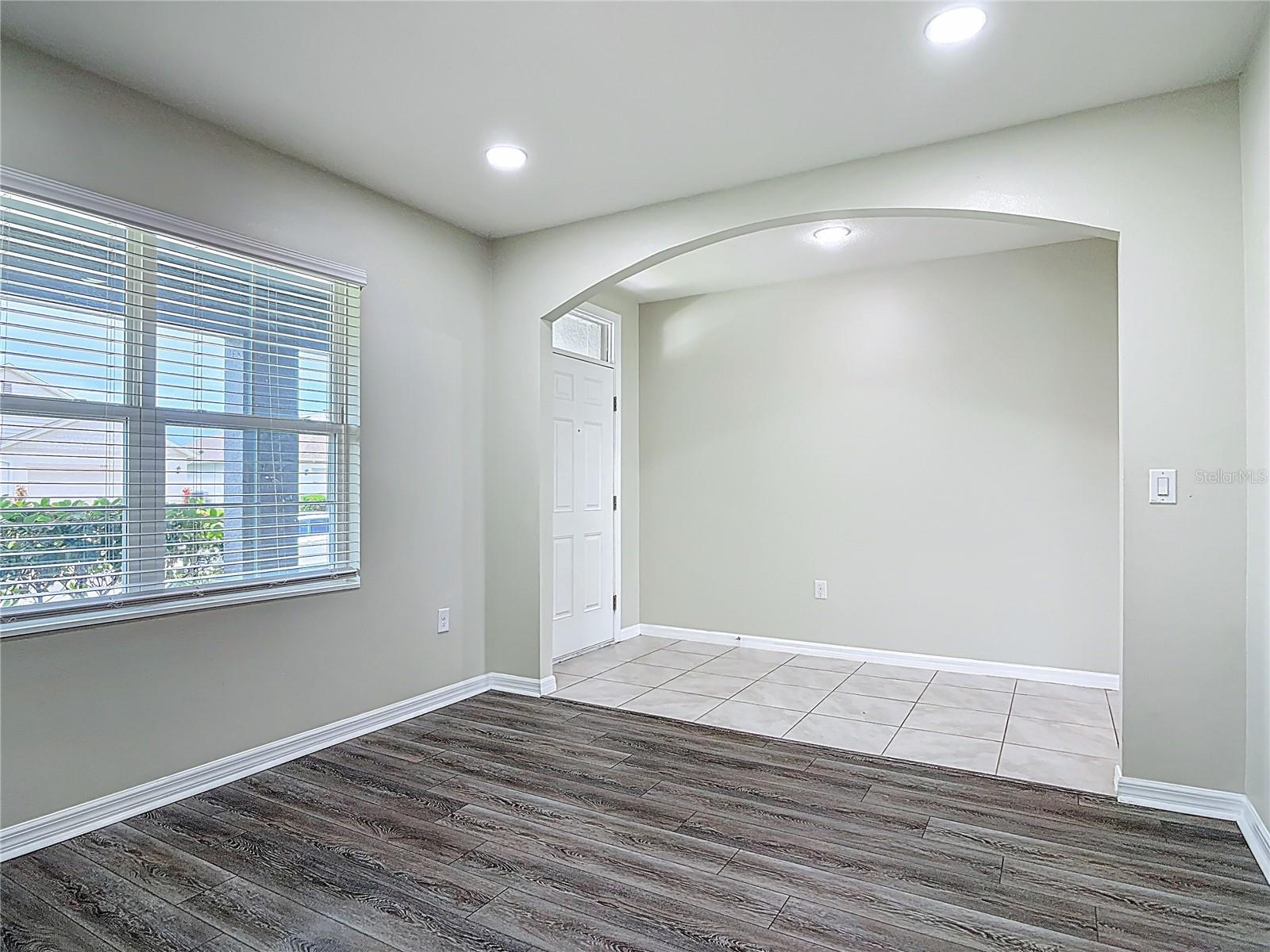 Image 4 of 59 For 3975 Silverstream Terrace