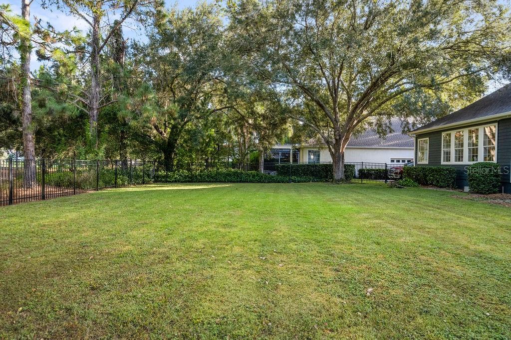 Image 27 of 30 For 6047 Blakeford Drive
