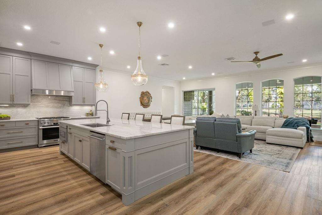 Image 9 of 30 For 6047 Blakeford Drive