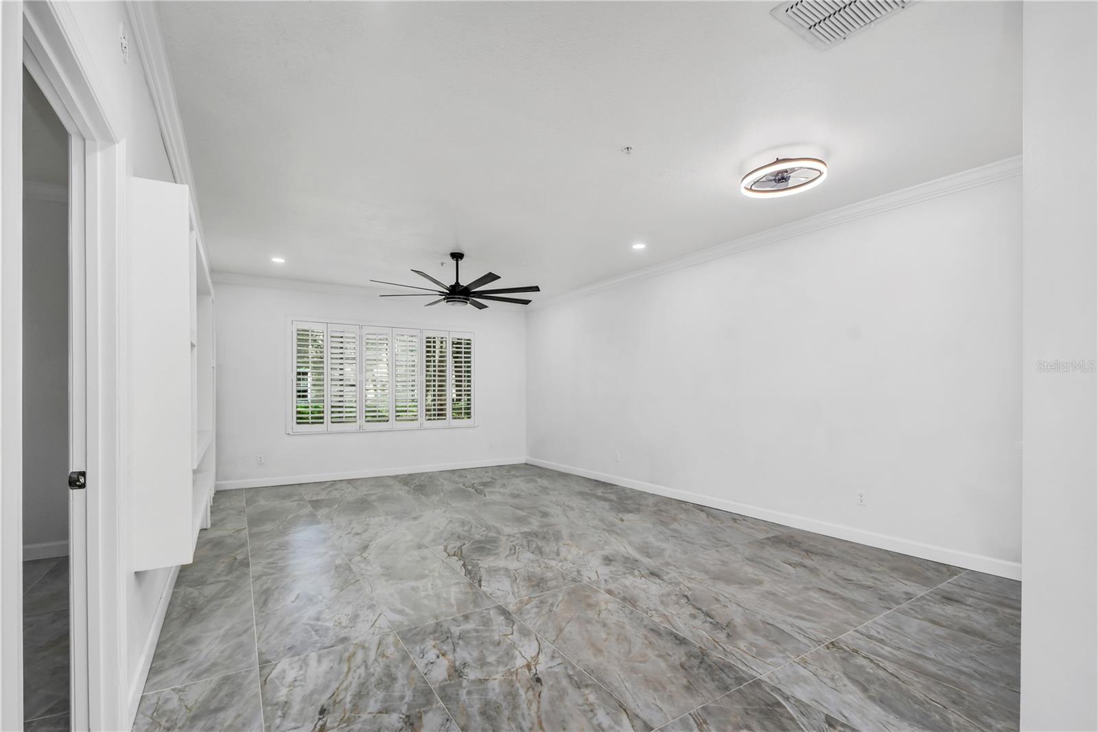 Image 15 of 100 For 3030 Clubview Drive Ge