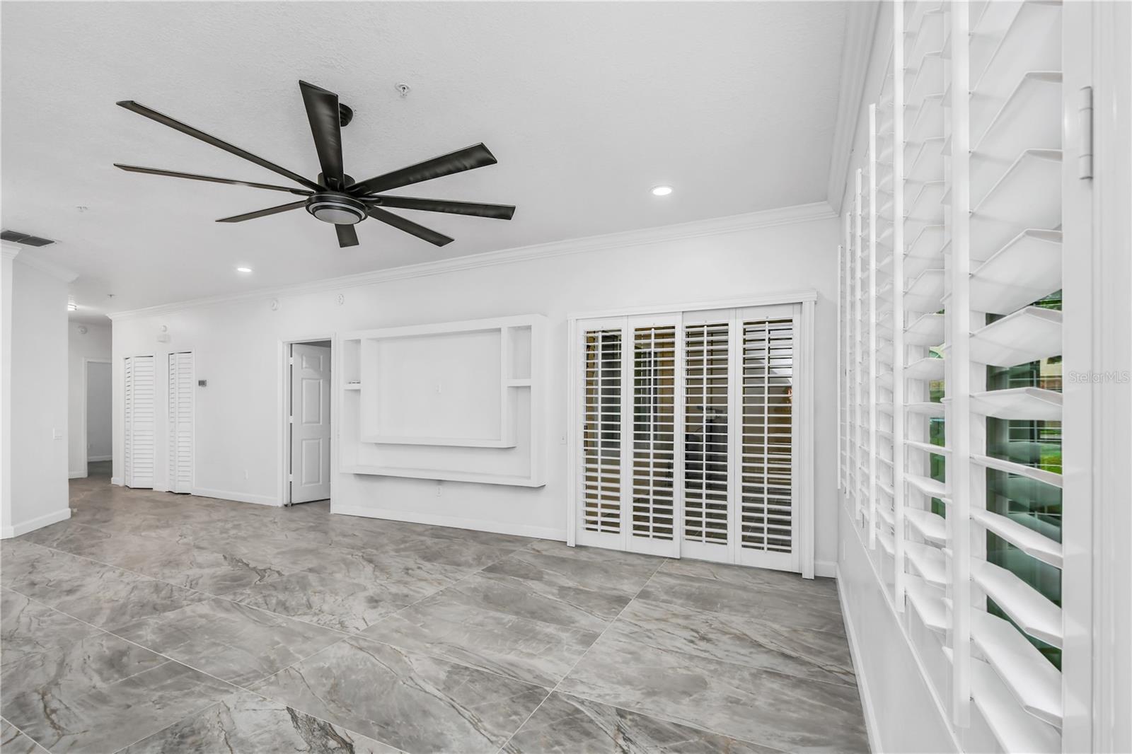 Image 16 of 100 For 3030 Clubview Drive Ge