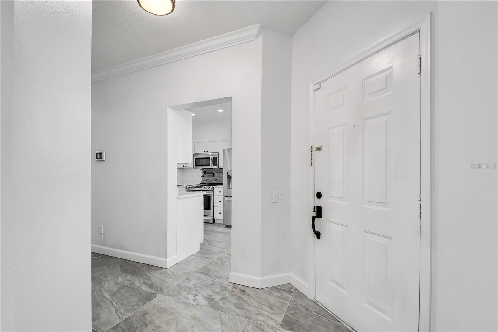 Image 23 of 100 For 3030 Clubview Drive Ge