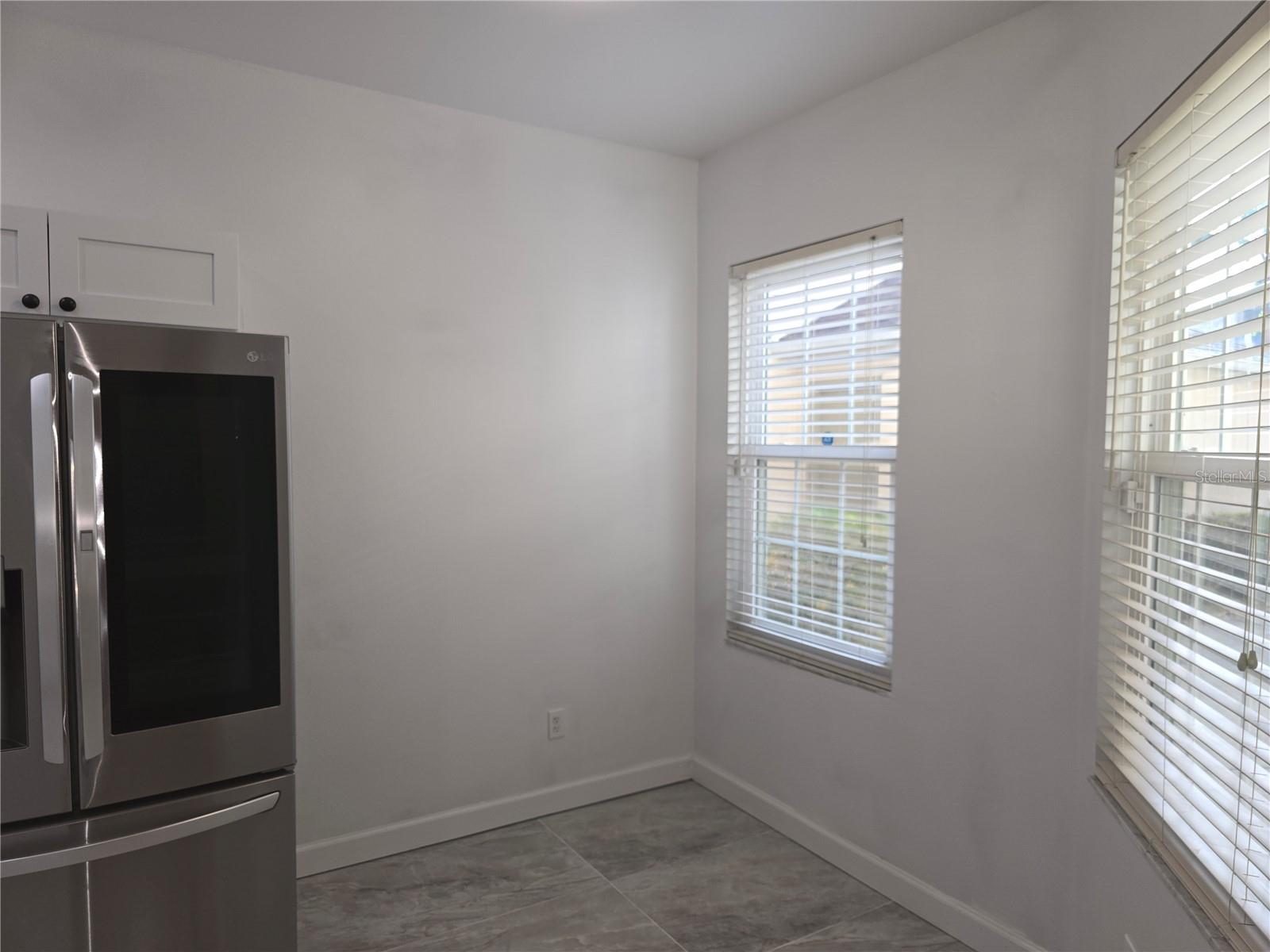 Image 40 of 100 For 3030 Clubview Drive Ge