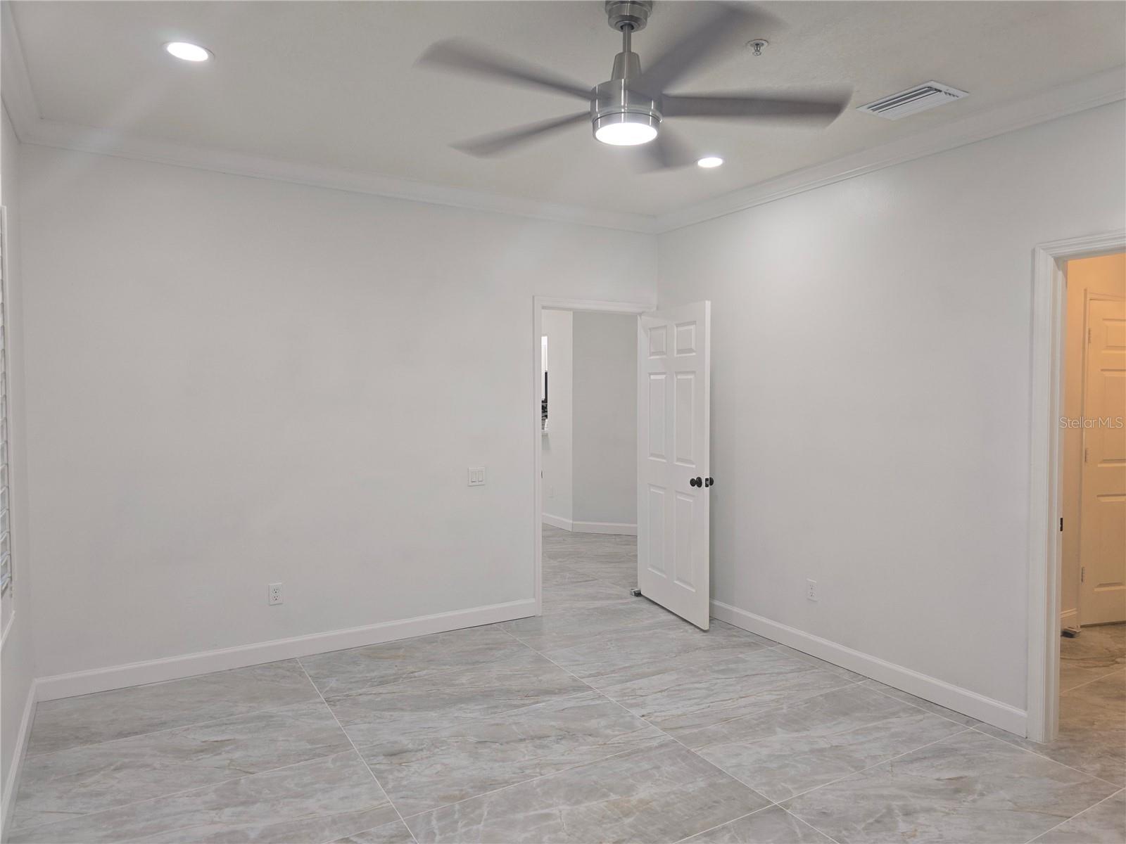 Image 62 of 100 For 3030 Clubview Drive Ge