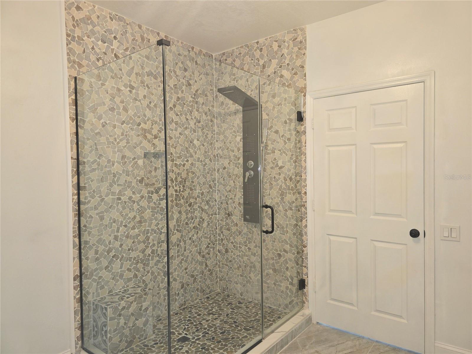 Image 64 of 100 For 3030 Clubview Drive Ge