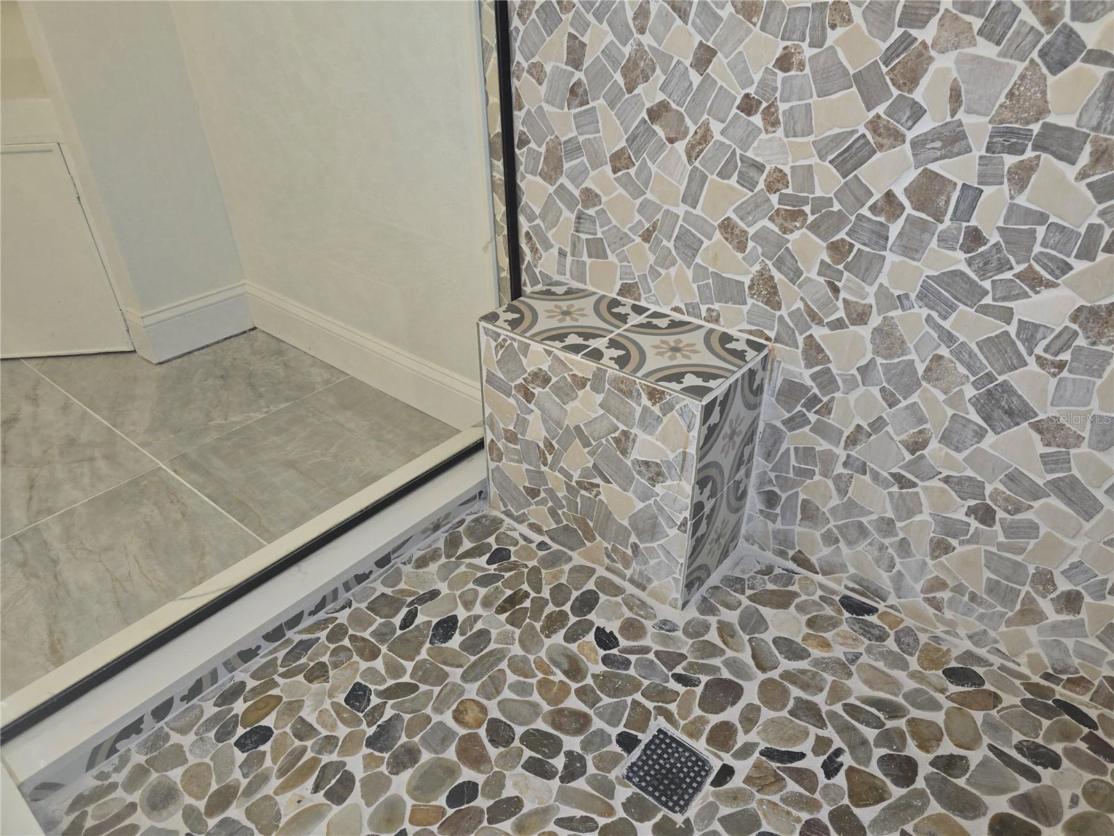 Image 73 of 100 For 3030 Clubview Drive Ge
