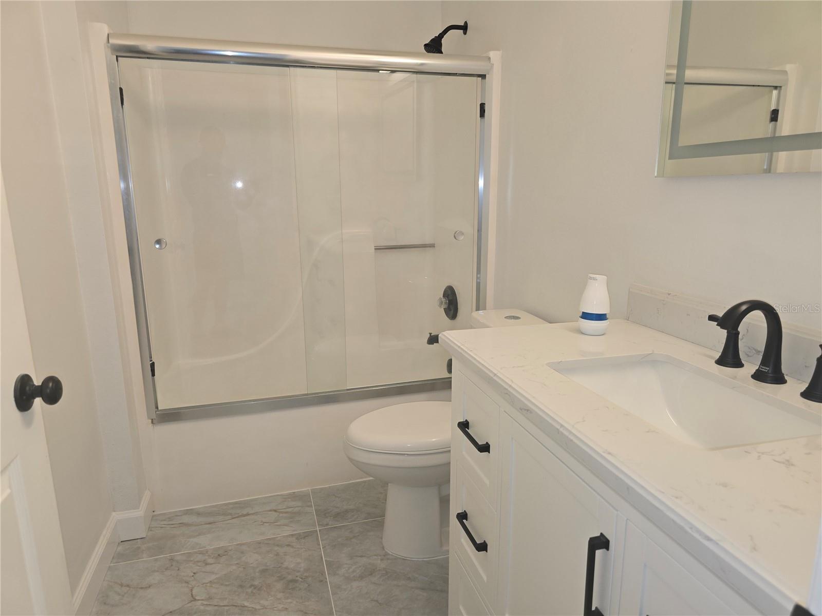 Image 77 of 100 For 3030 Clubview Drive Ge