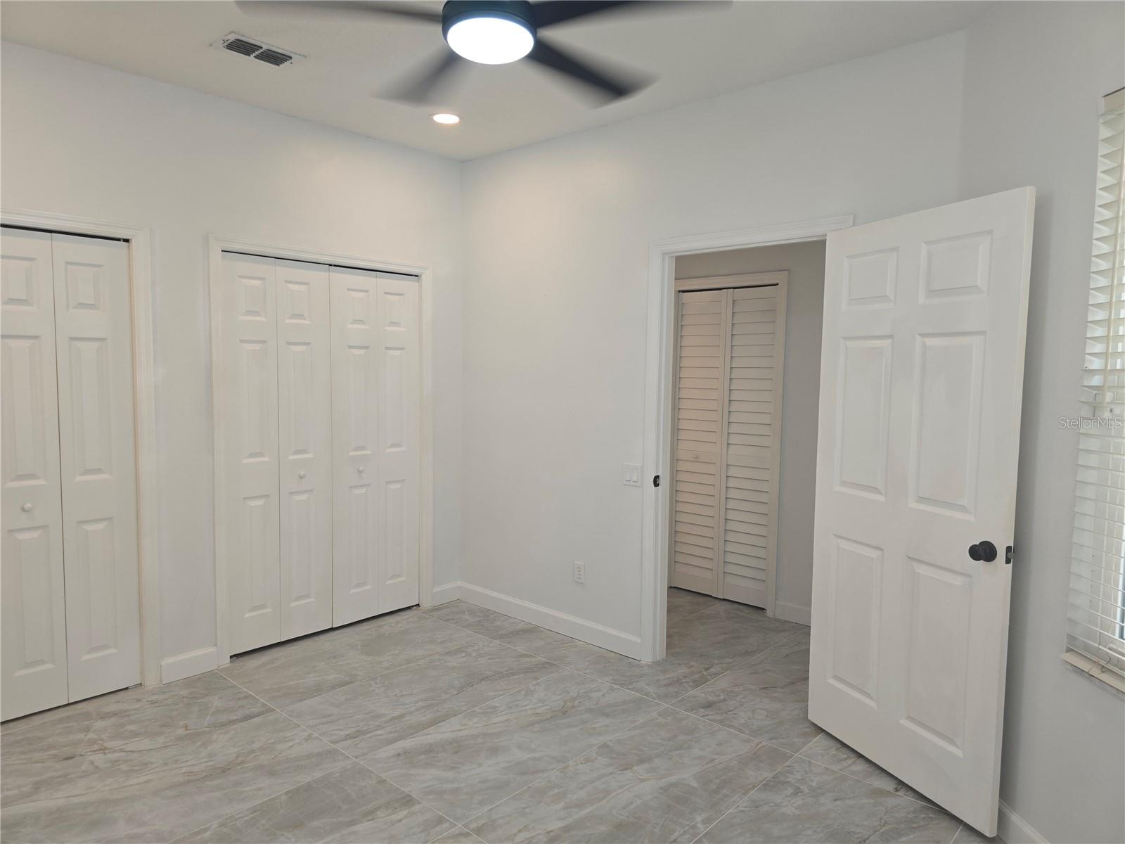 Image 84 of 100 For 3030 Clubview Drive Ge
