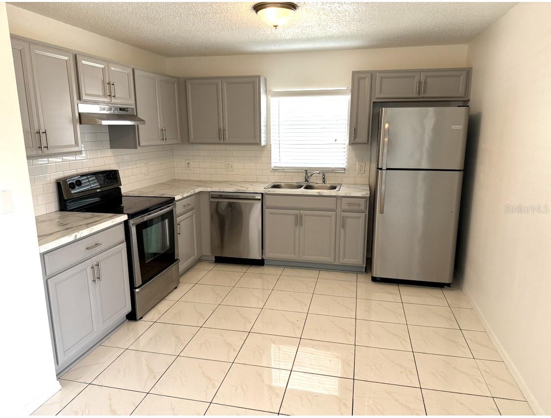 Image 3 of 10 For 2135 Jessa Drive