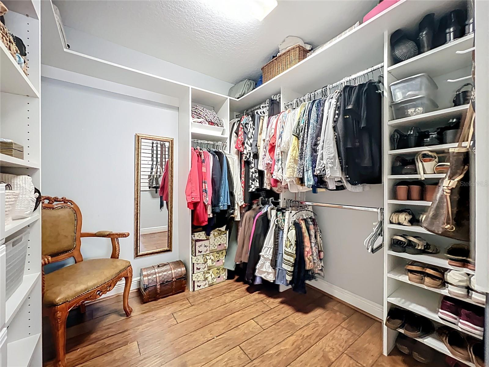 Image 41 of 92 For 4334 Tolkien Street