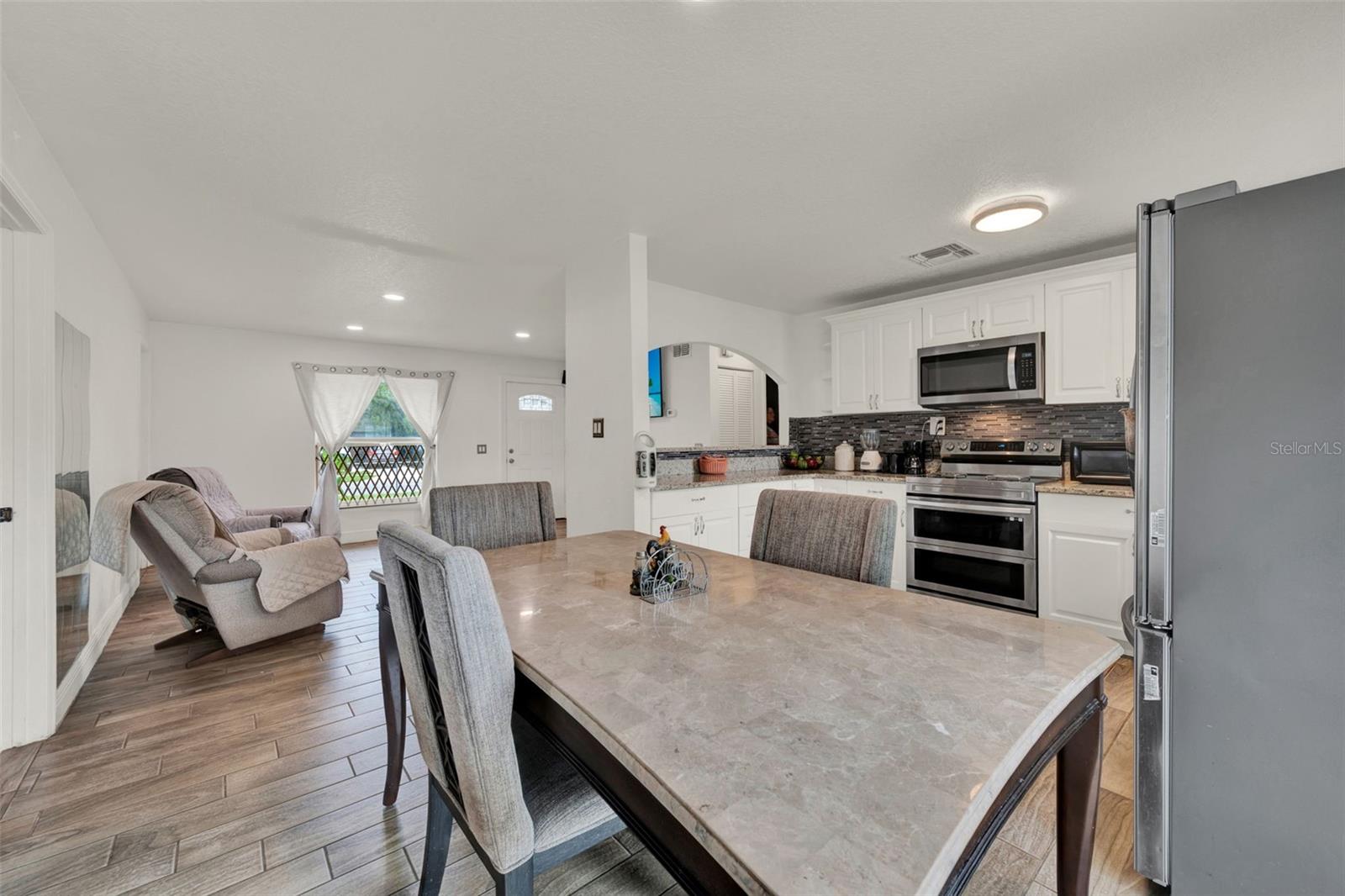 Image 10 of 30 For 7807 Pine Hawk Lane