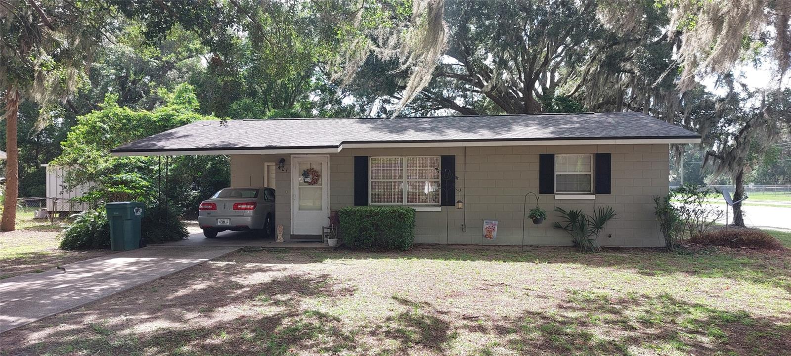 Details for 401 Sunny Court, FRUITLAND PARK, FL 34731