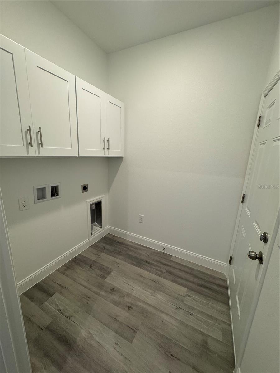 Image 10 of 49 For 1754 35th Street Nw