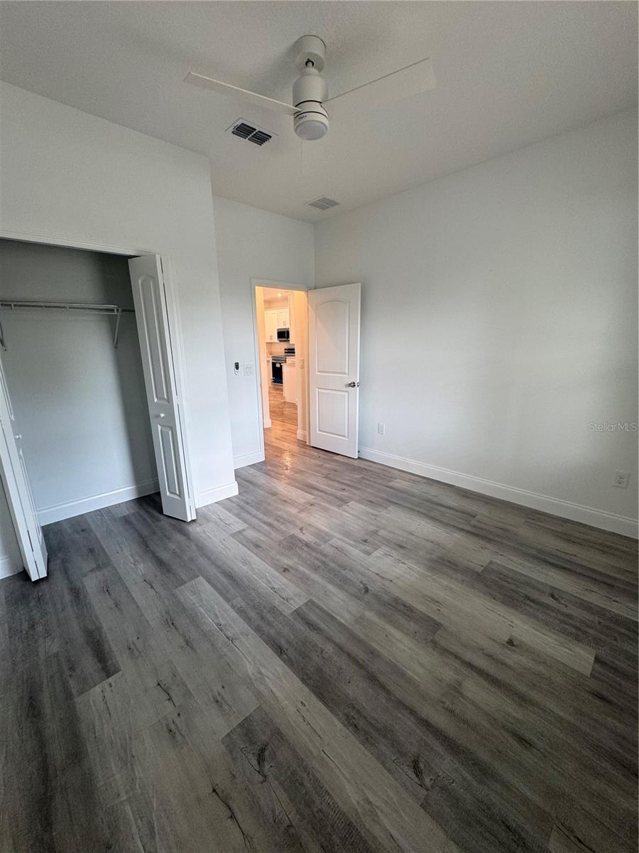 Image 18 of 49 For 1754 35th Street Nw