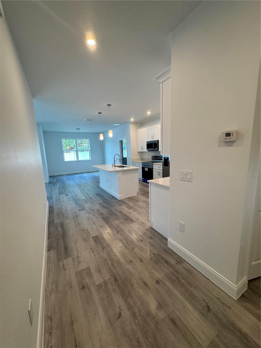 Image 21 of 49 For 1754 35th Street Nw