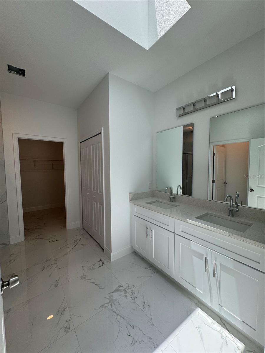 Image 32 of 49 For 1754 35th Street Nw
