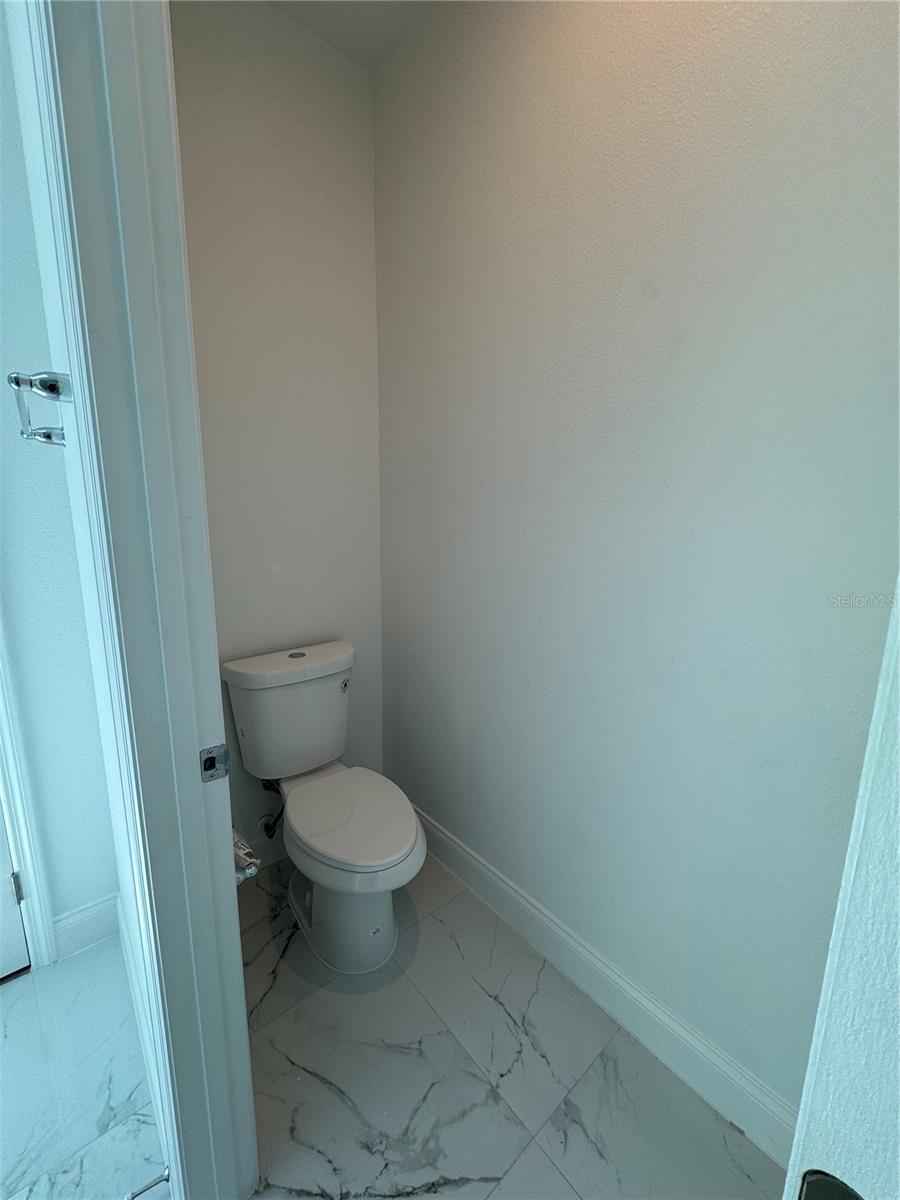 Image 35 of 49 For 1754 35th Street Nw