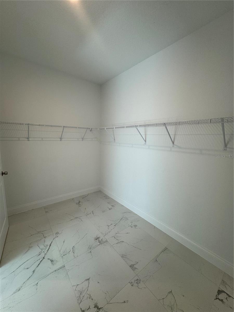 Image 41 of 49 For 1754 35th Street Nw