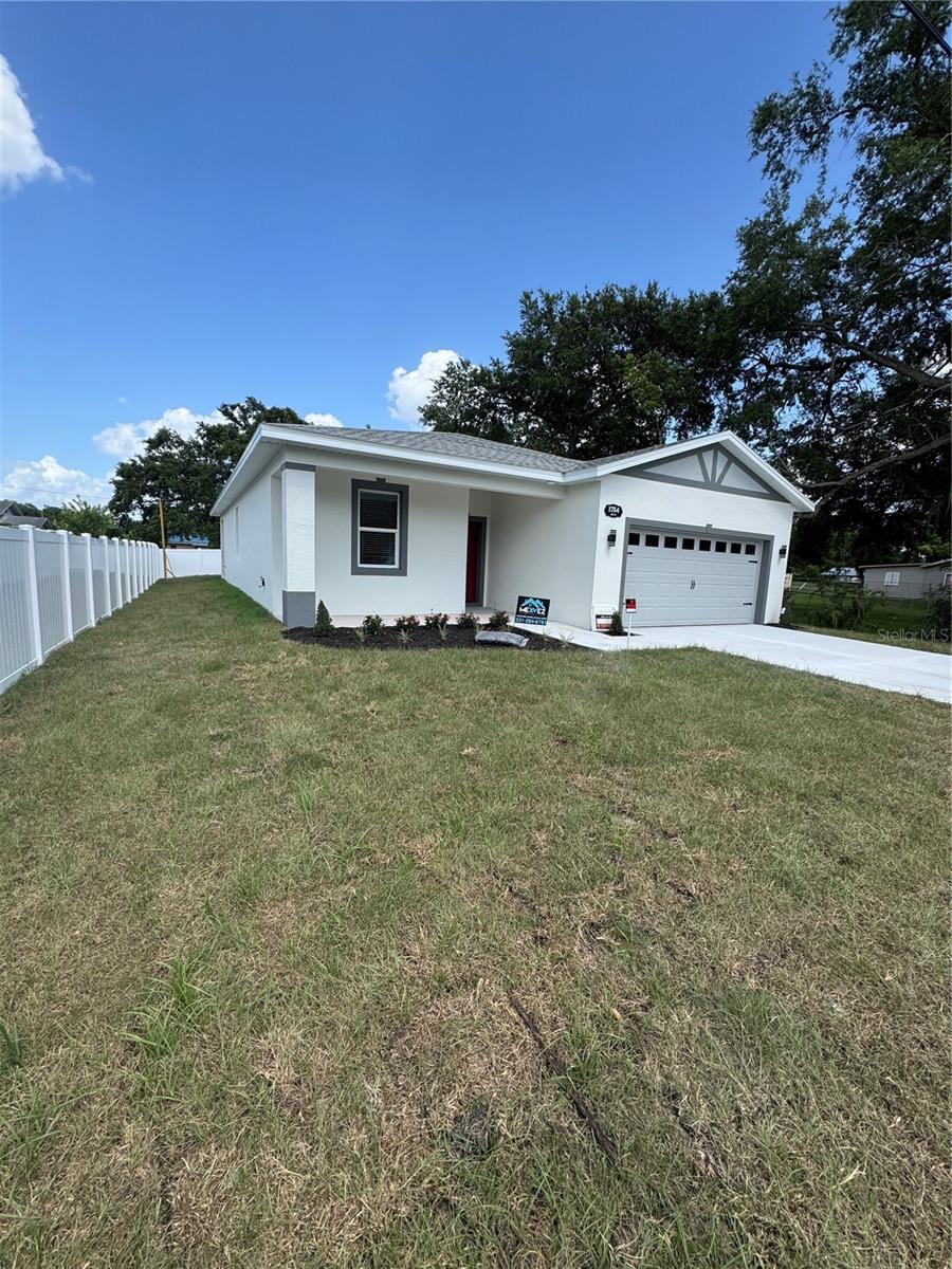 Image 7 of 49 For 1754 35th Street Nw
