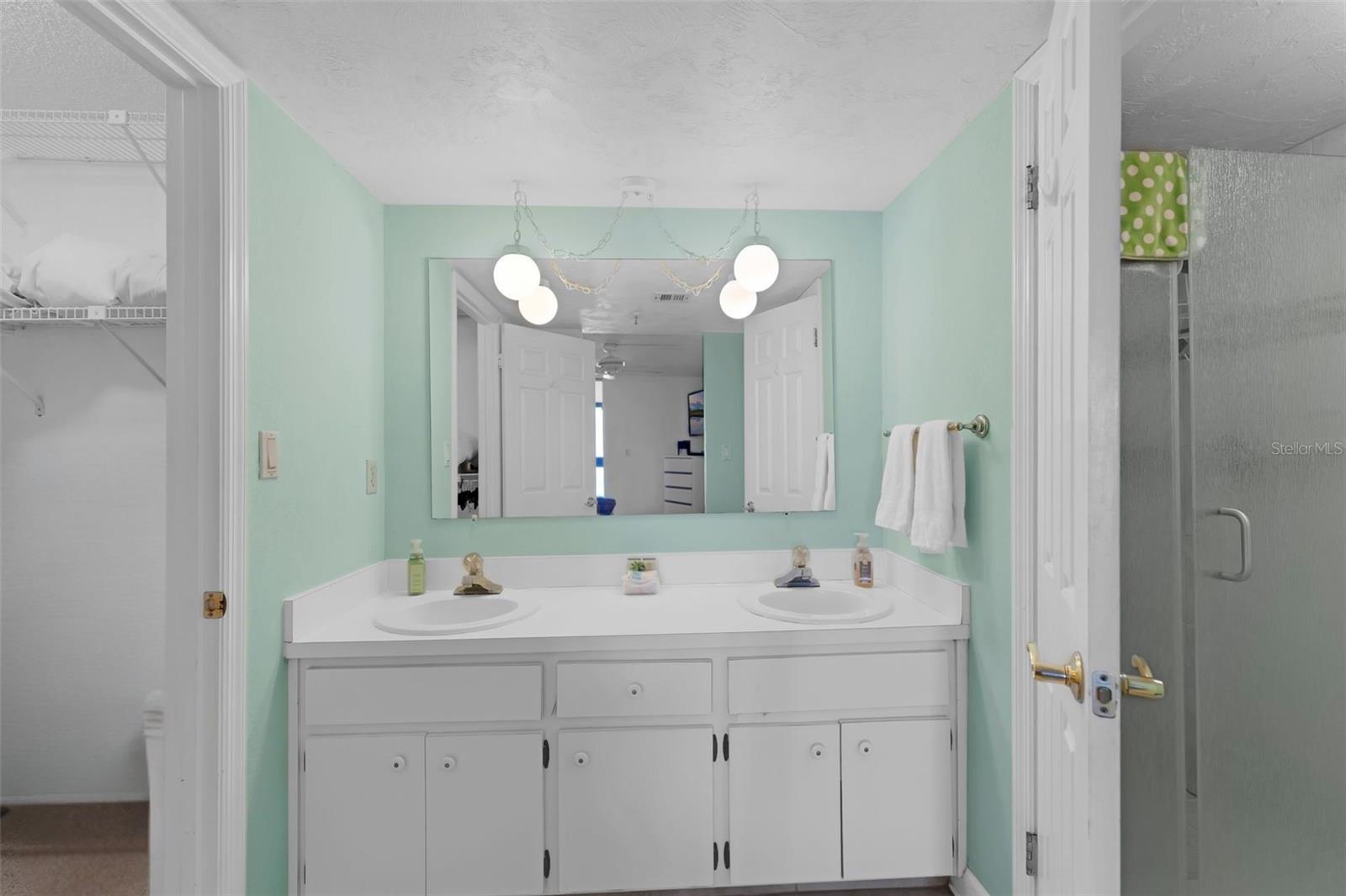 Image 18 of 41 For 4141 Atlantic Avenue 707