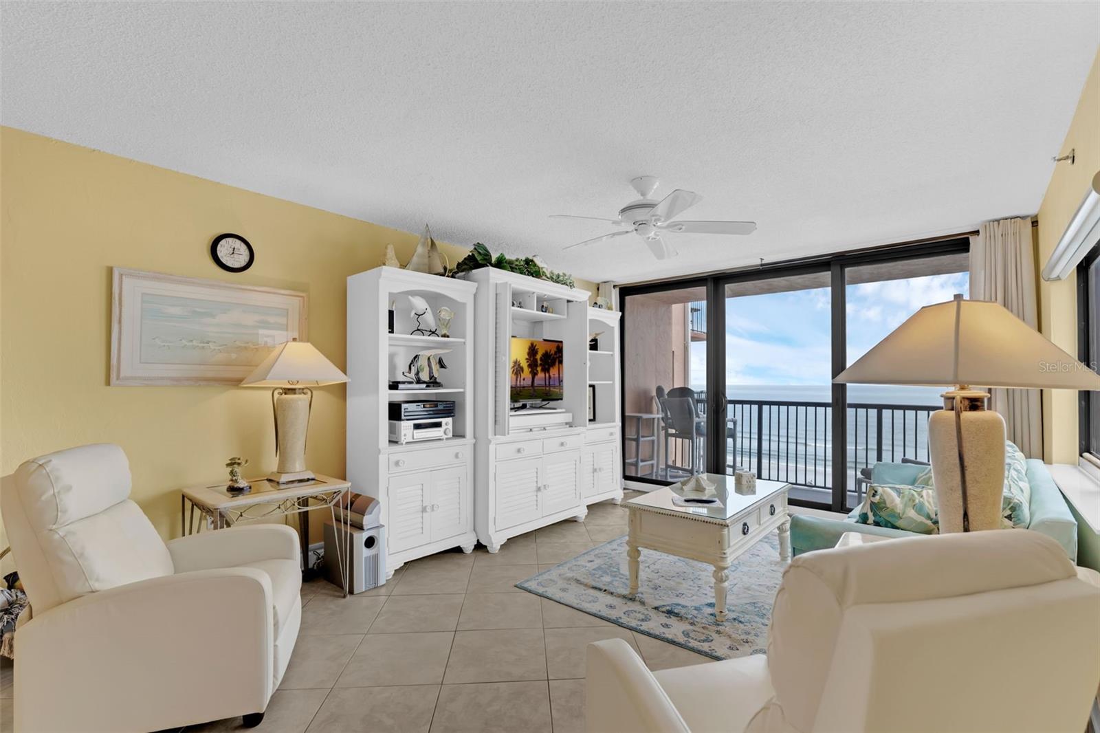 Image 2 of 41 For 4141 Atlantic Avenue 707