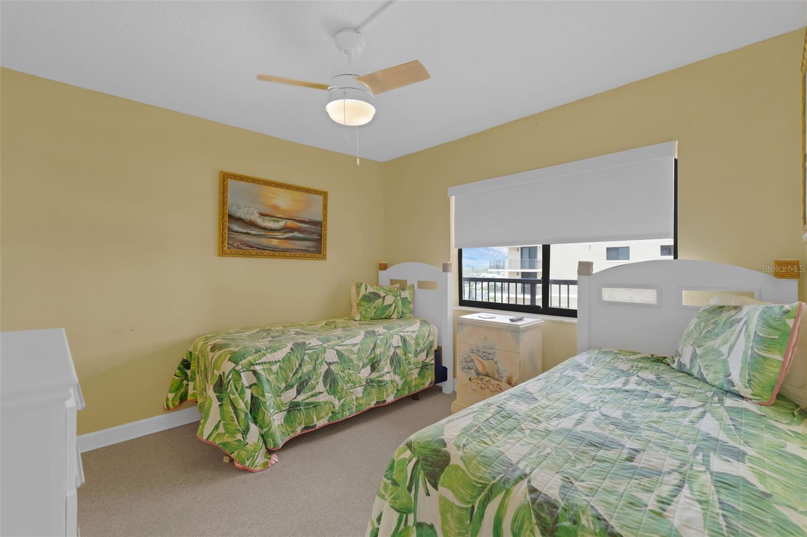 Image 21 of 41 For 4141 Atlantic Avenue 707