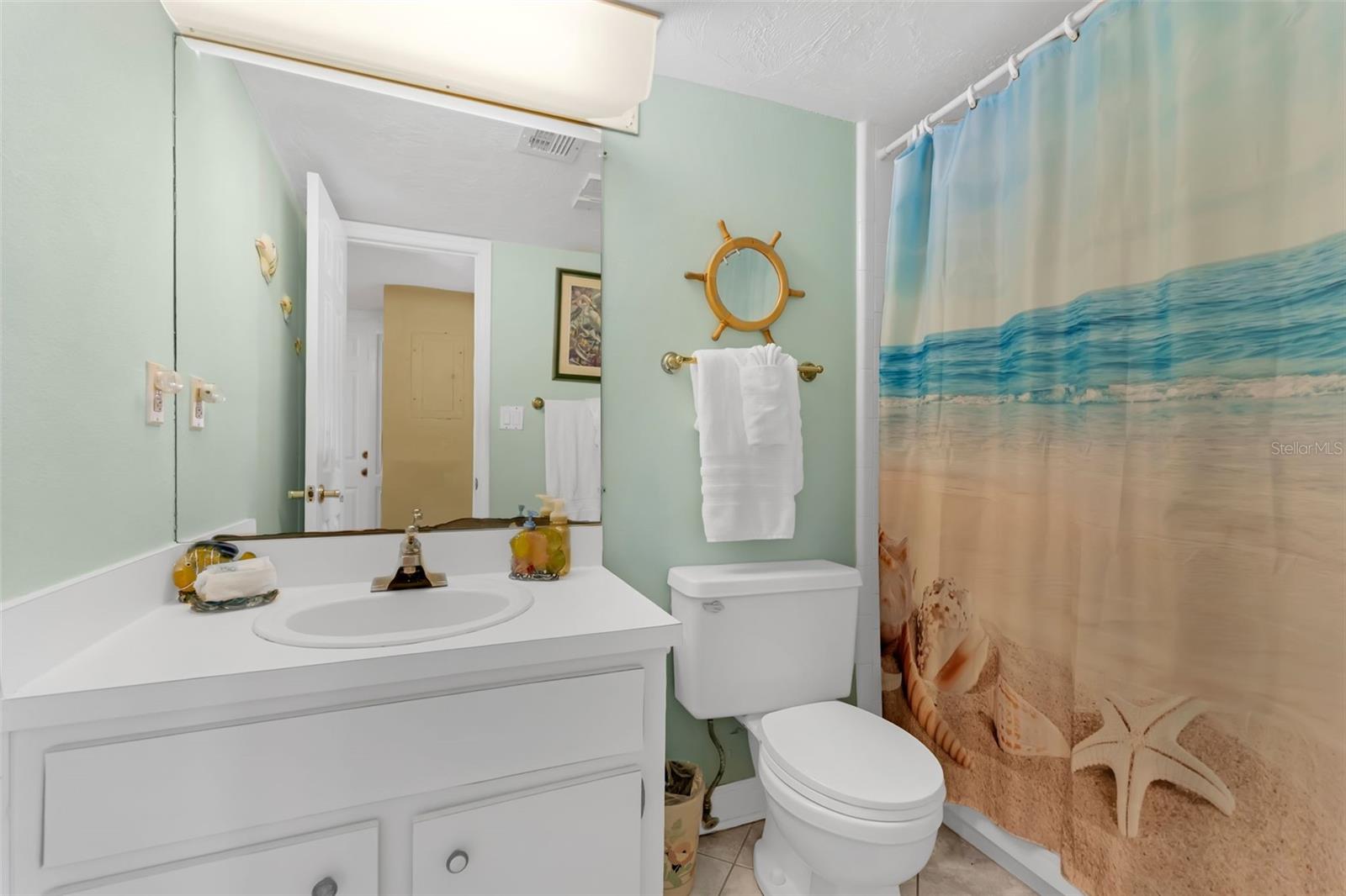 Image 23 of 41 For 4141 Atlantic Avenue 707