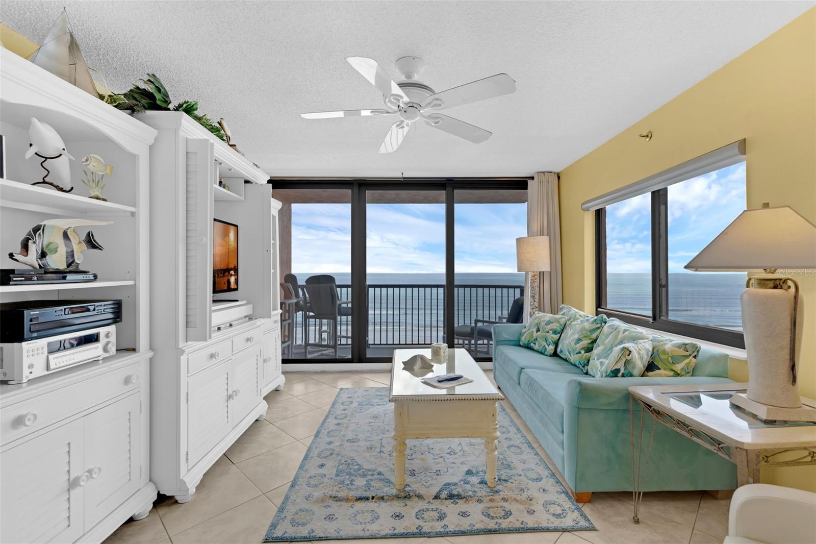 Image 5 of 41 For 4141 Atlantic Avenue 707