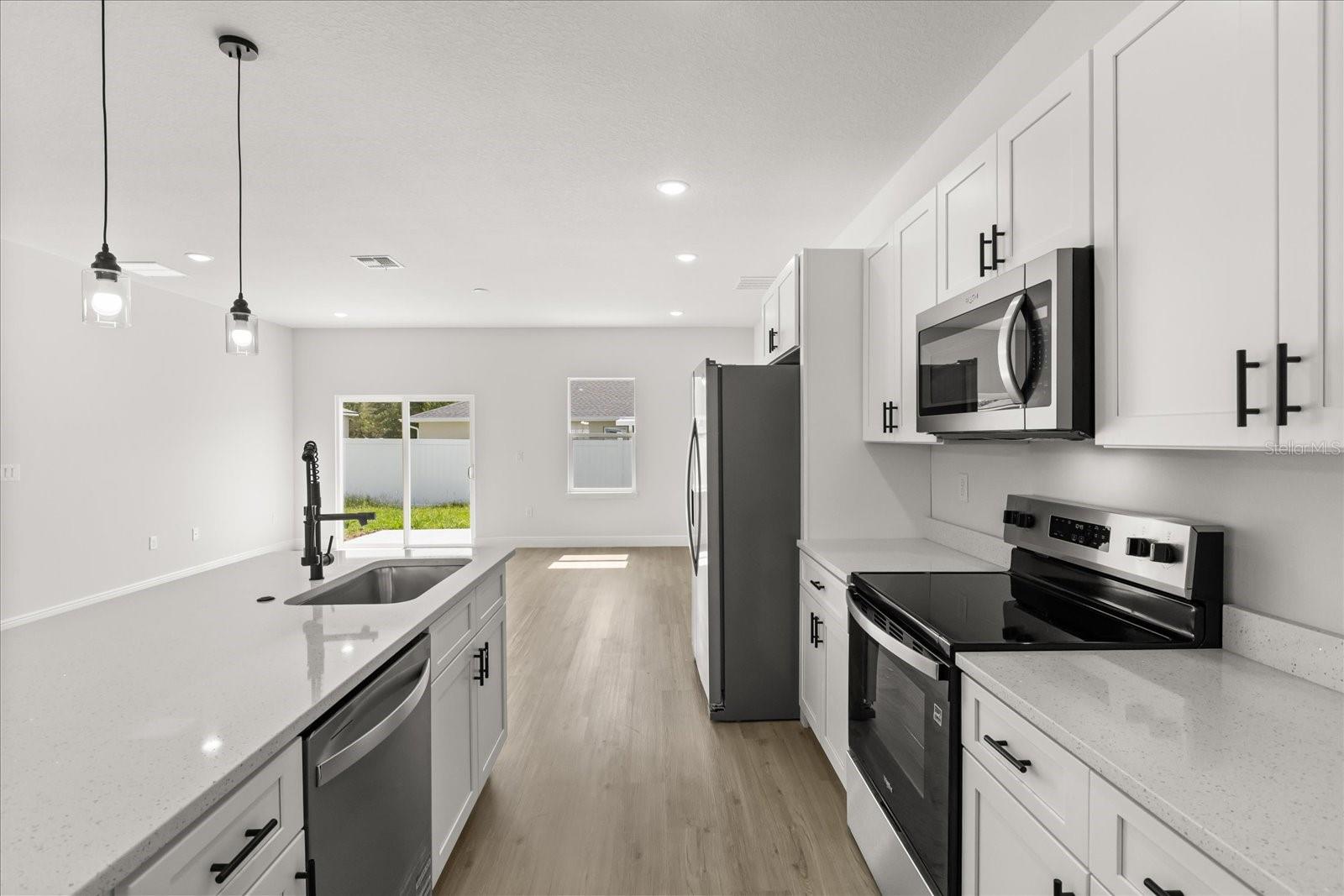 Image 10 of 39 For 14905 39th Circle