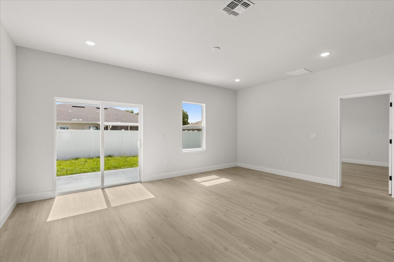Image 14 of 39 For 14905 39th Circle