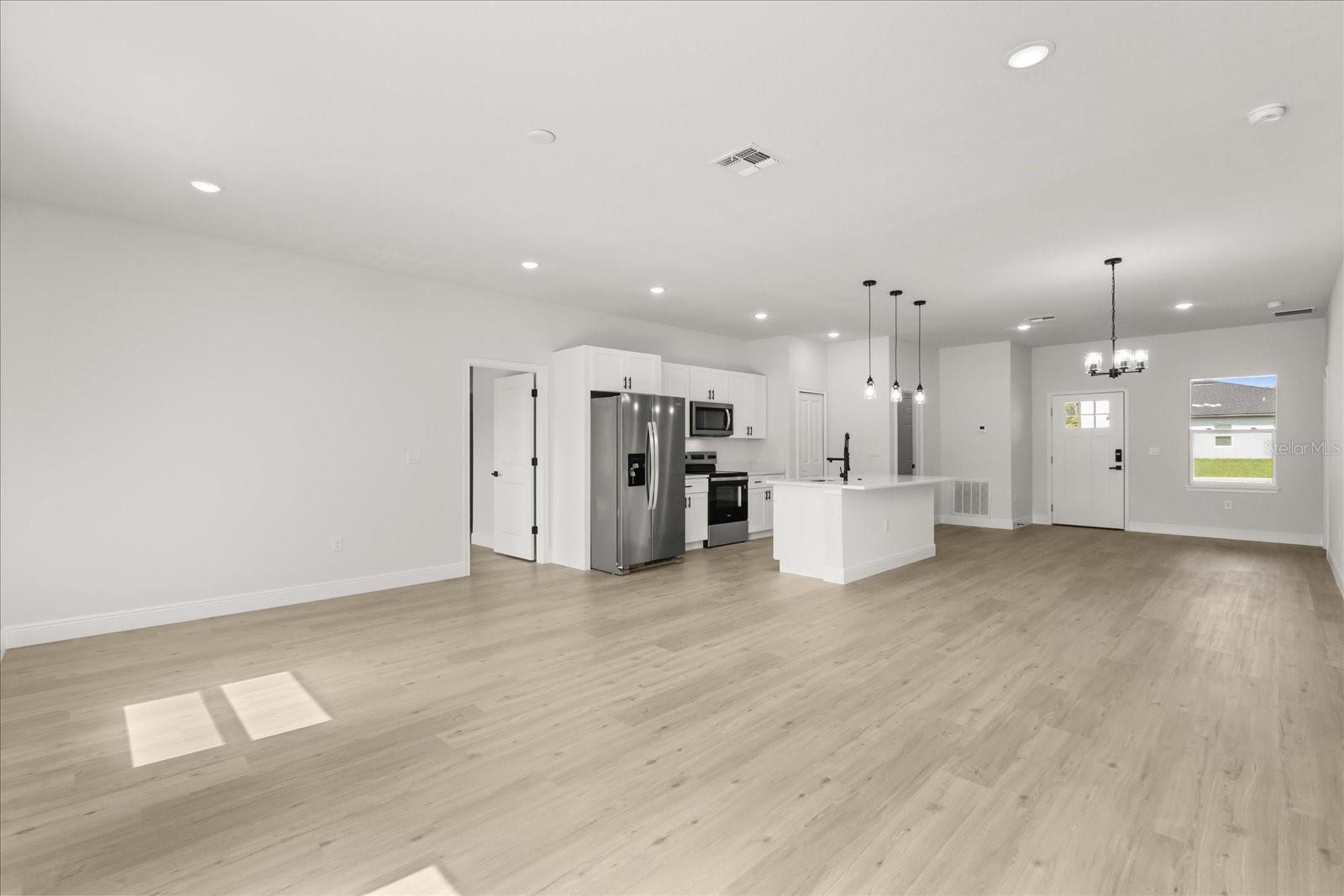 Image 15 of 39 For 14905 39th Circle