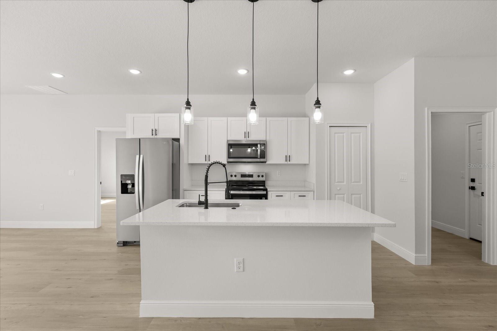 Image 9 of 39 For 14905 39th Circle