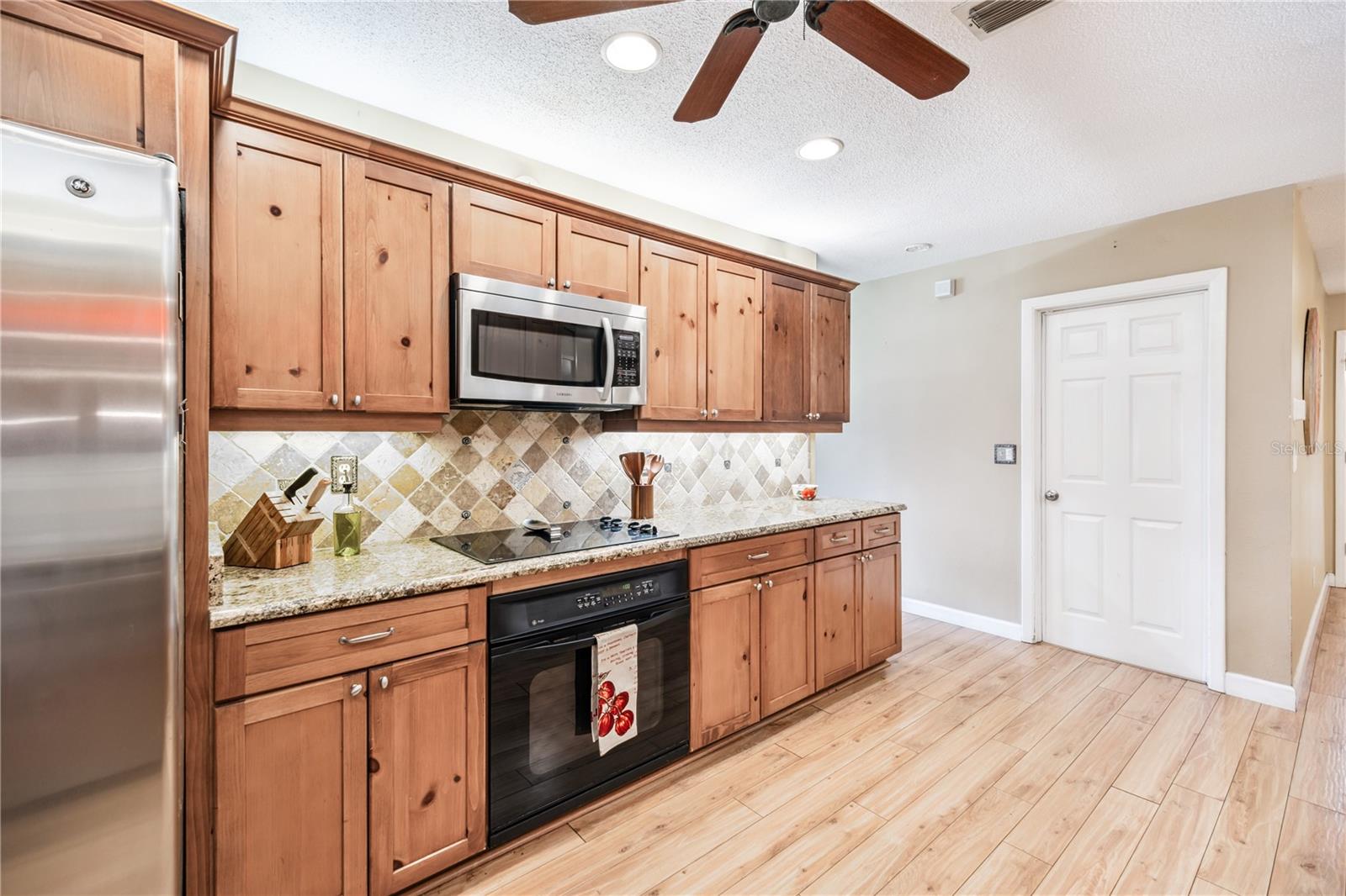 Image 10 of 55 For 3102 Cecelia Drive