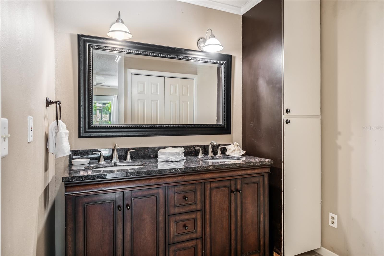 Image 18 of 55 For 3102 Cecelia Drive