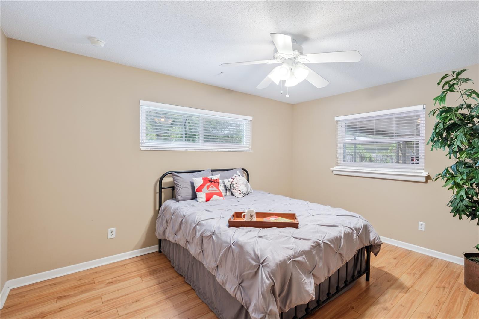 Image 20 of 55 For 3102 Cecelia Drive