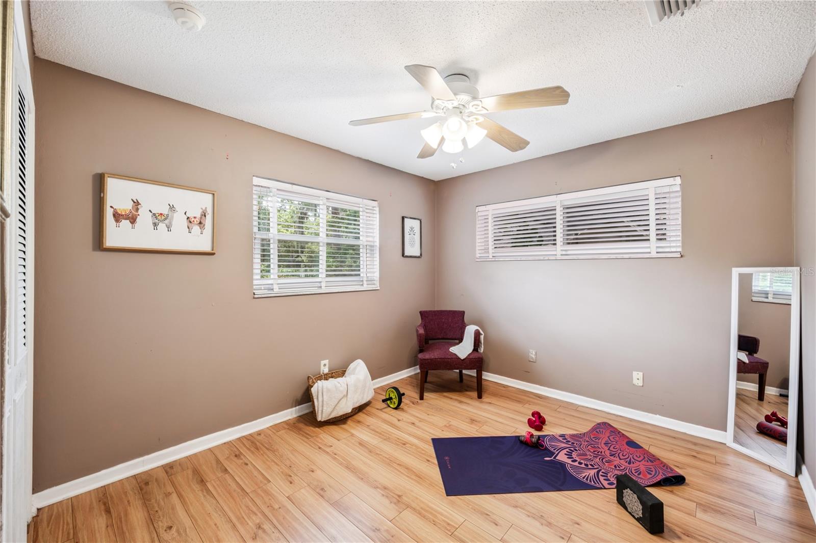 Image 21 of 55 For 3102 Cecelia Drive