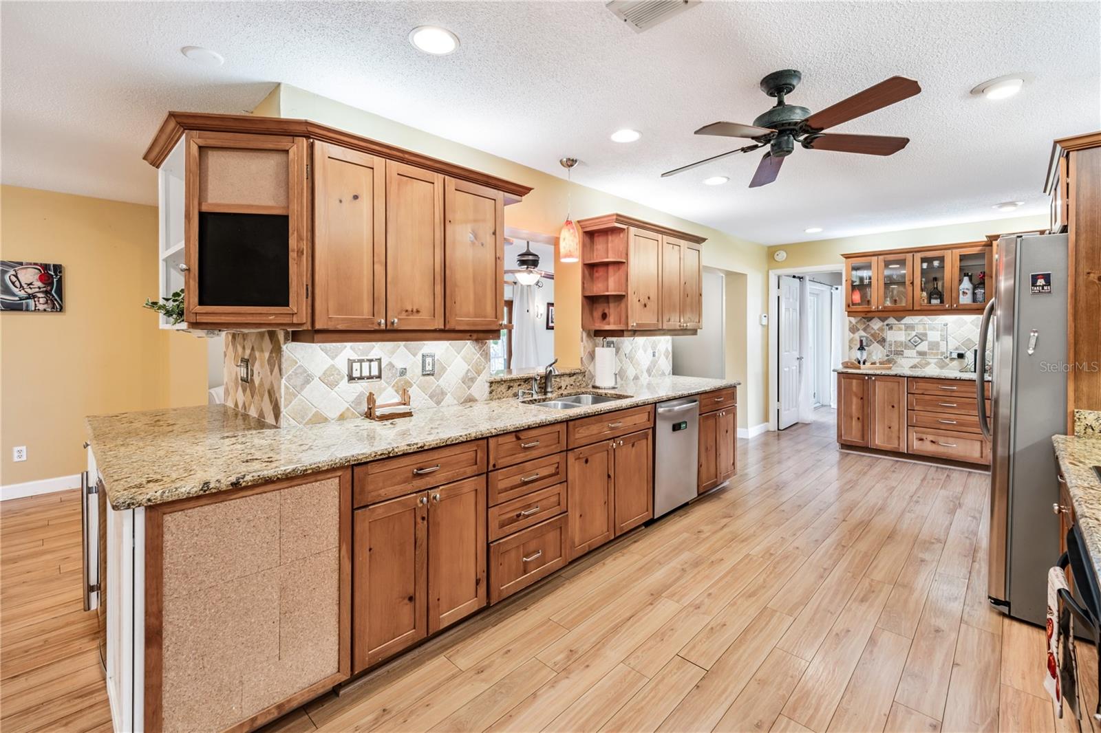 Image 9 of 55 For 3102 Cecelia Drive